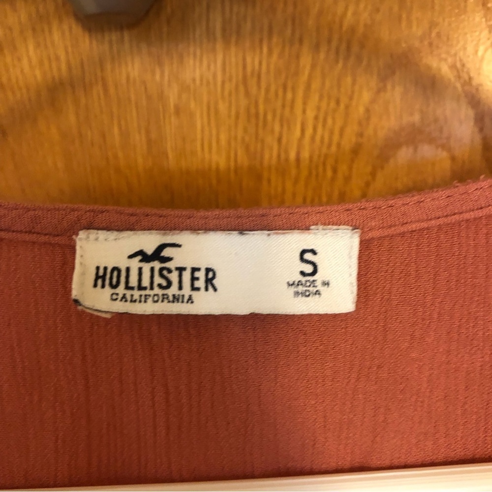 Hollister Long Sleeve Embroidered Wrap Crop Top Sz S - Picture 8 of 10